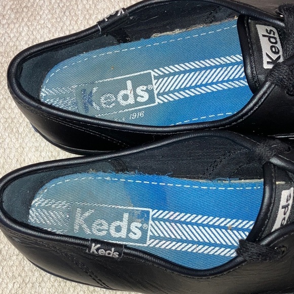 Keds Women’s size 8 1/2  Black Leather lace-up loafers / Sneakers - Picture 4 of 15